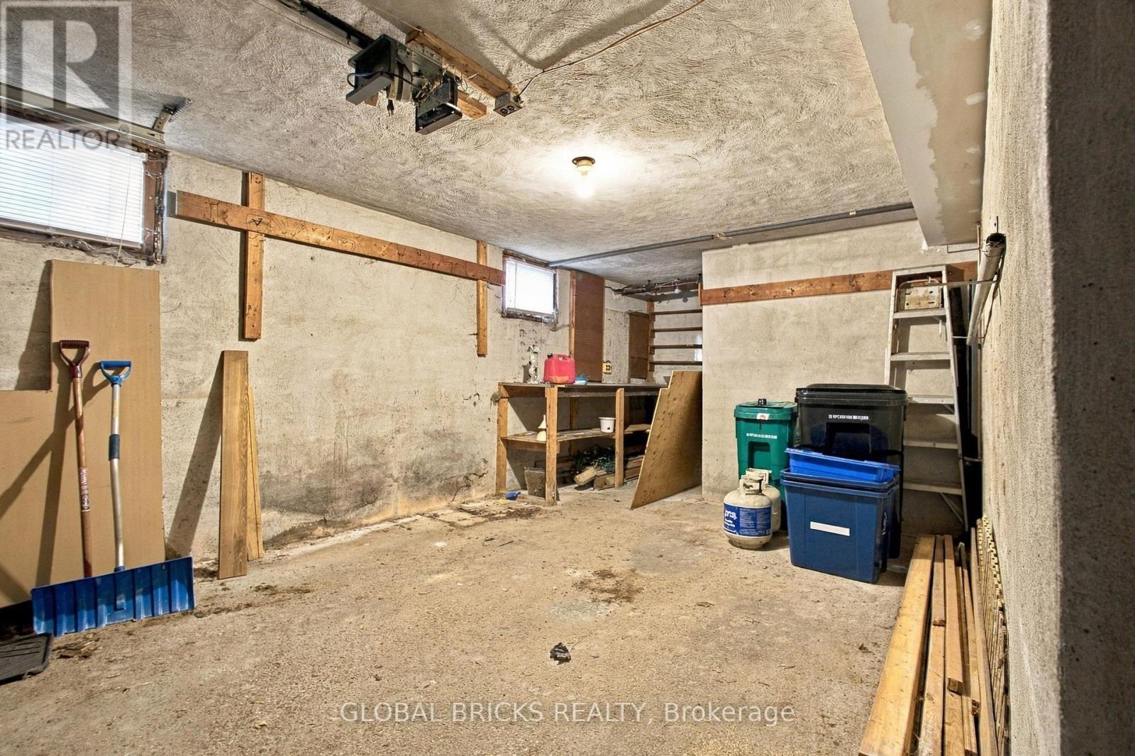 18 Falesy Avenue, Kitchener, ON photo 32