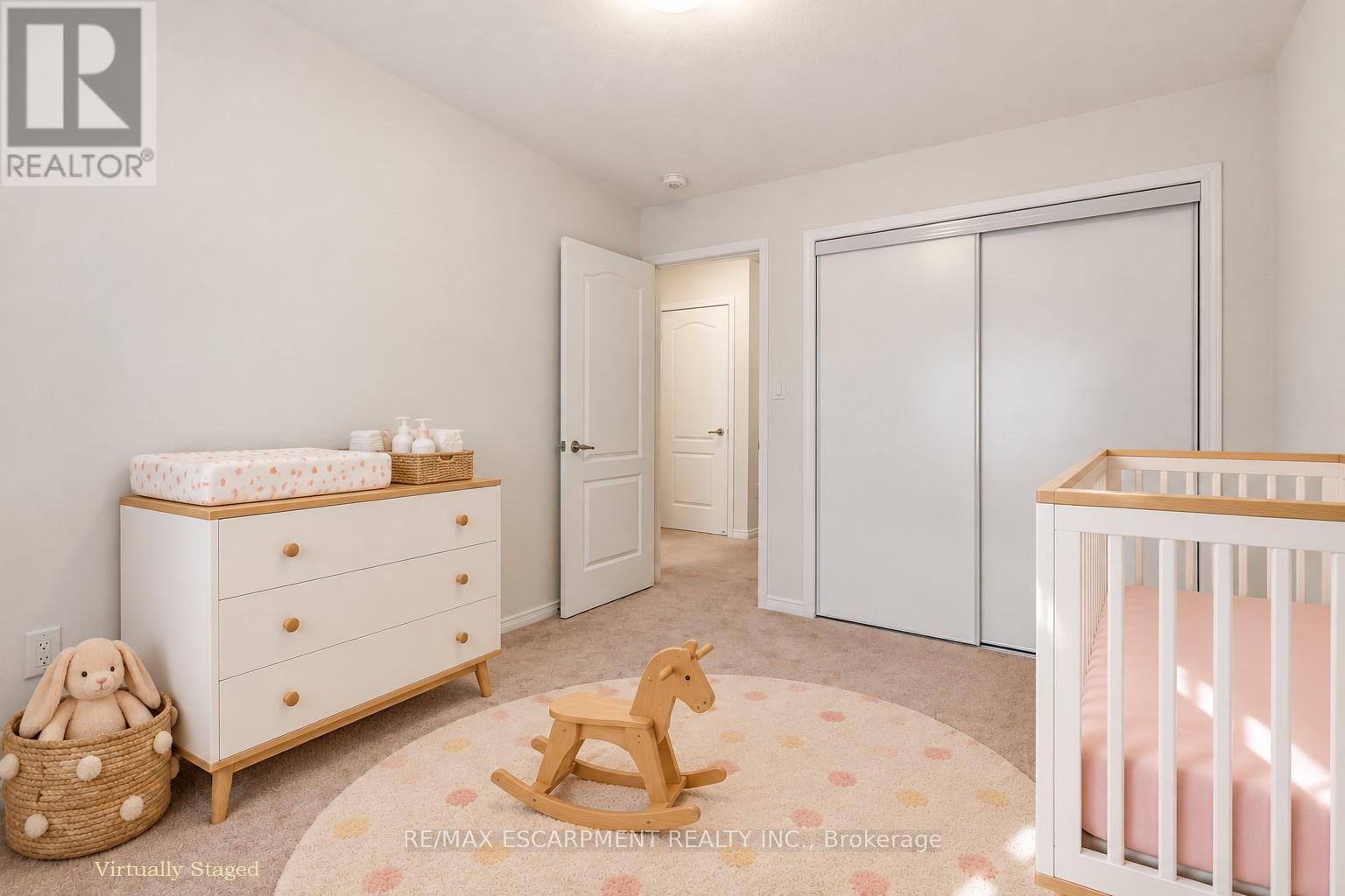 80 OAKTREE DRIVE - 37