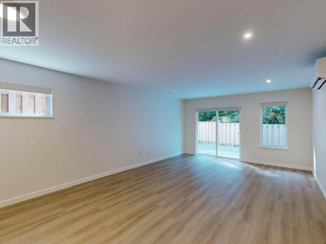 7172 EDGEHILL CRESCENT - 4
