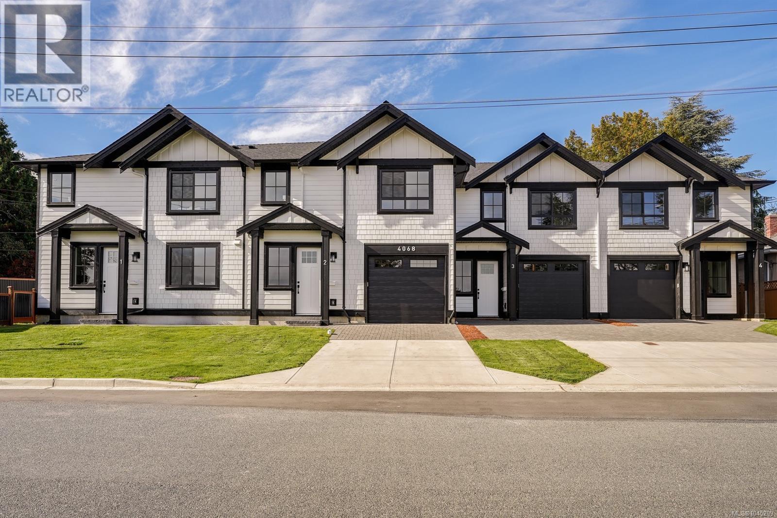 2 4068 Tuxedo Dr, Saanich - Image 1