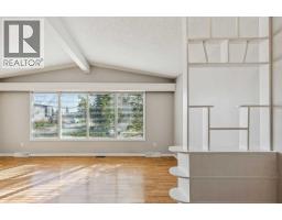 1101 42 Street SW - photo 3