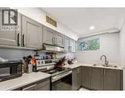 1101 42 Street SW - photo 30