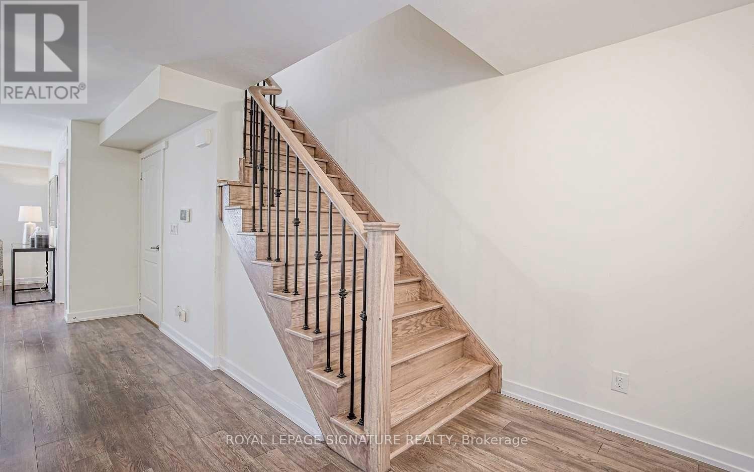 65 Lindcrest Manor — photo 19