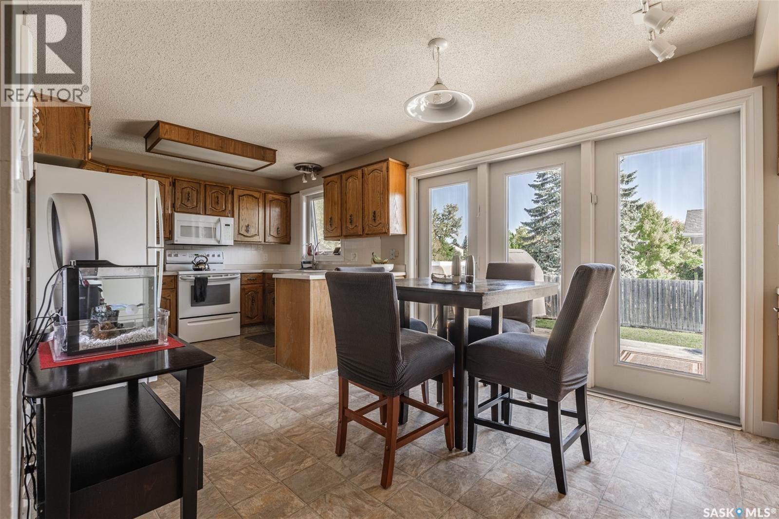 419 Kingsmere BOULEVARD - 8
