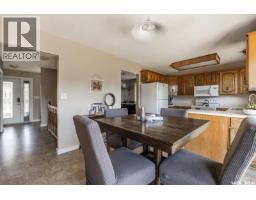 Family room - 419 Kingsmere Boulevard, Saskatoon, SK S7J3T9 Photo 9
