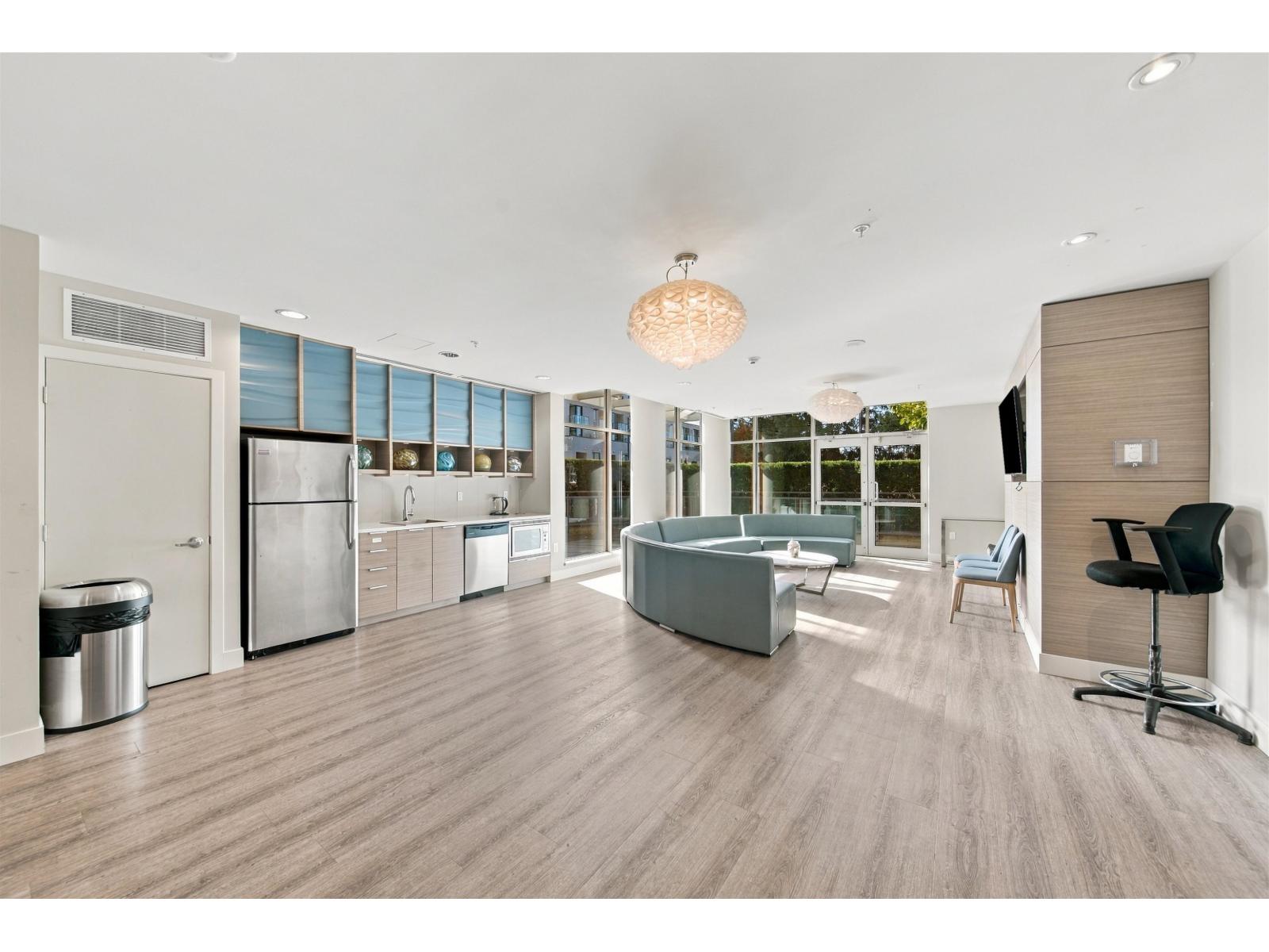 Photo of 304 13303 CENTRAL AVENUE 27