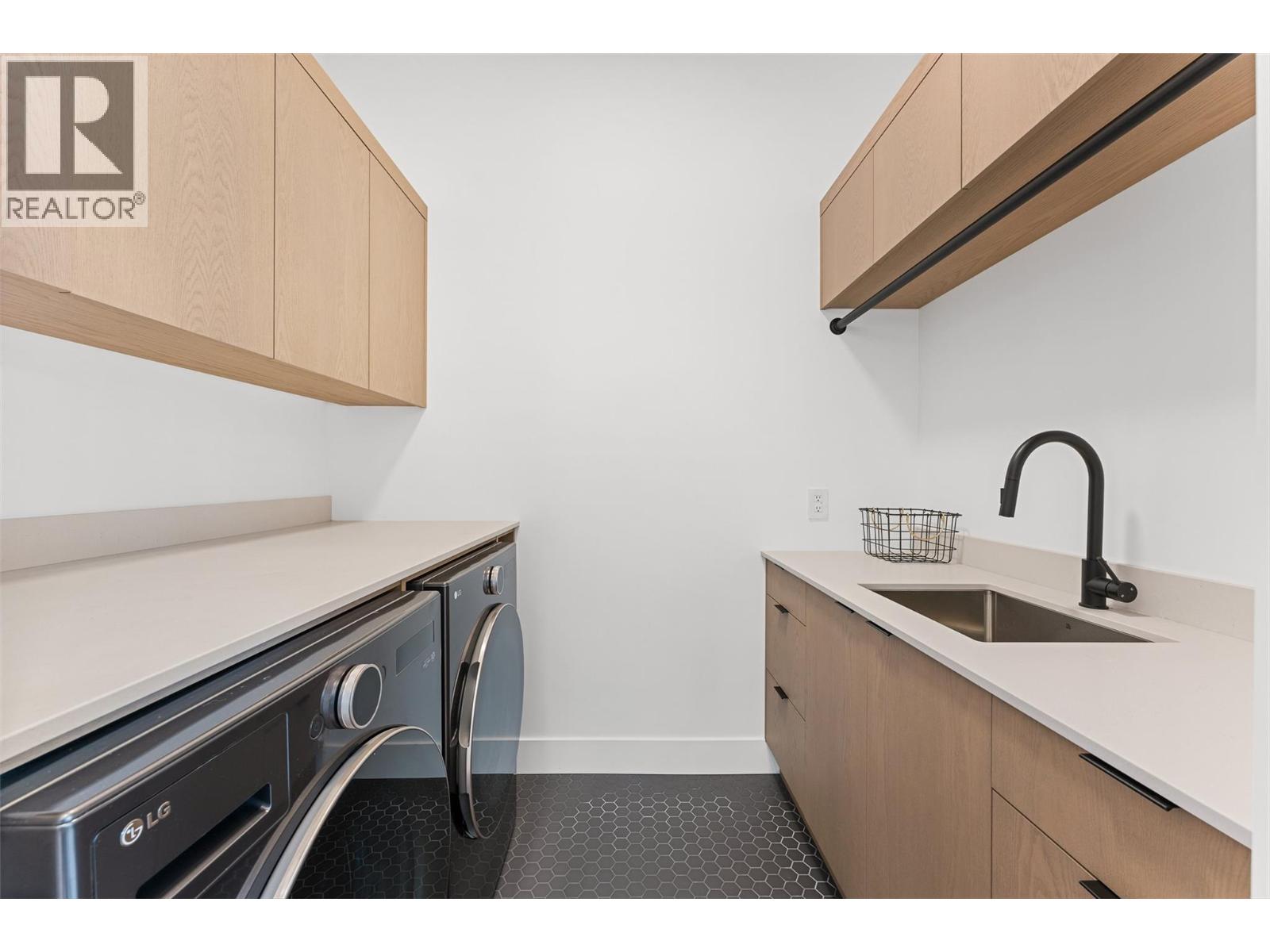3588 Sagehill Court, Kelowna - Image 1