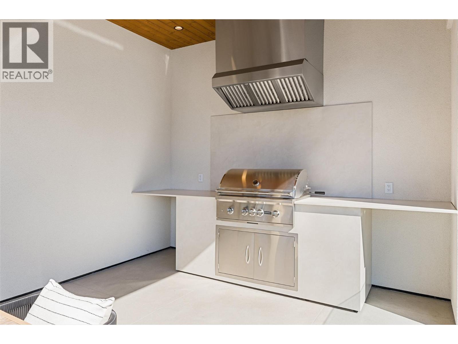 3588 Sagehill Court, Kelowna - Image 1
