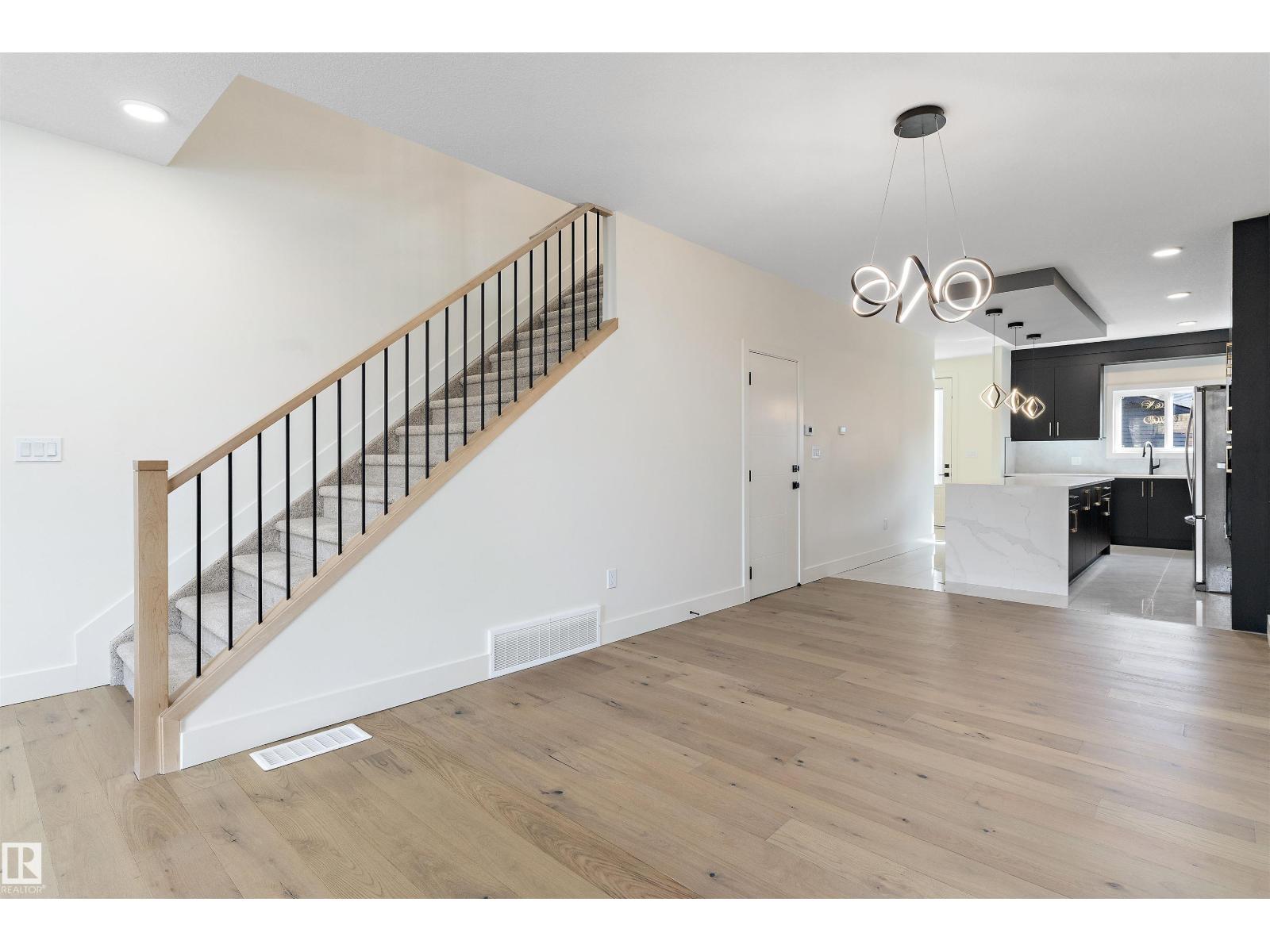 10965 129 ST NW - 10
