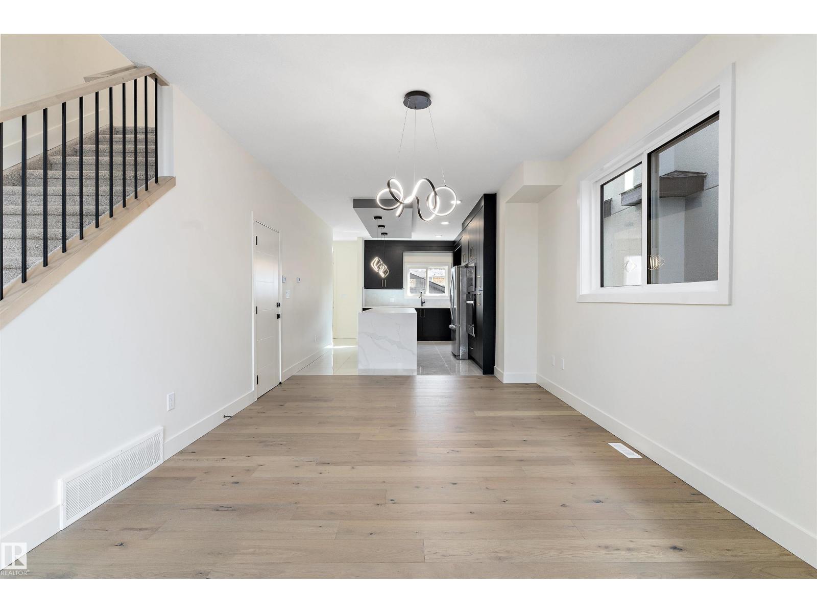 10965 129 ST NW - 9