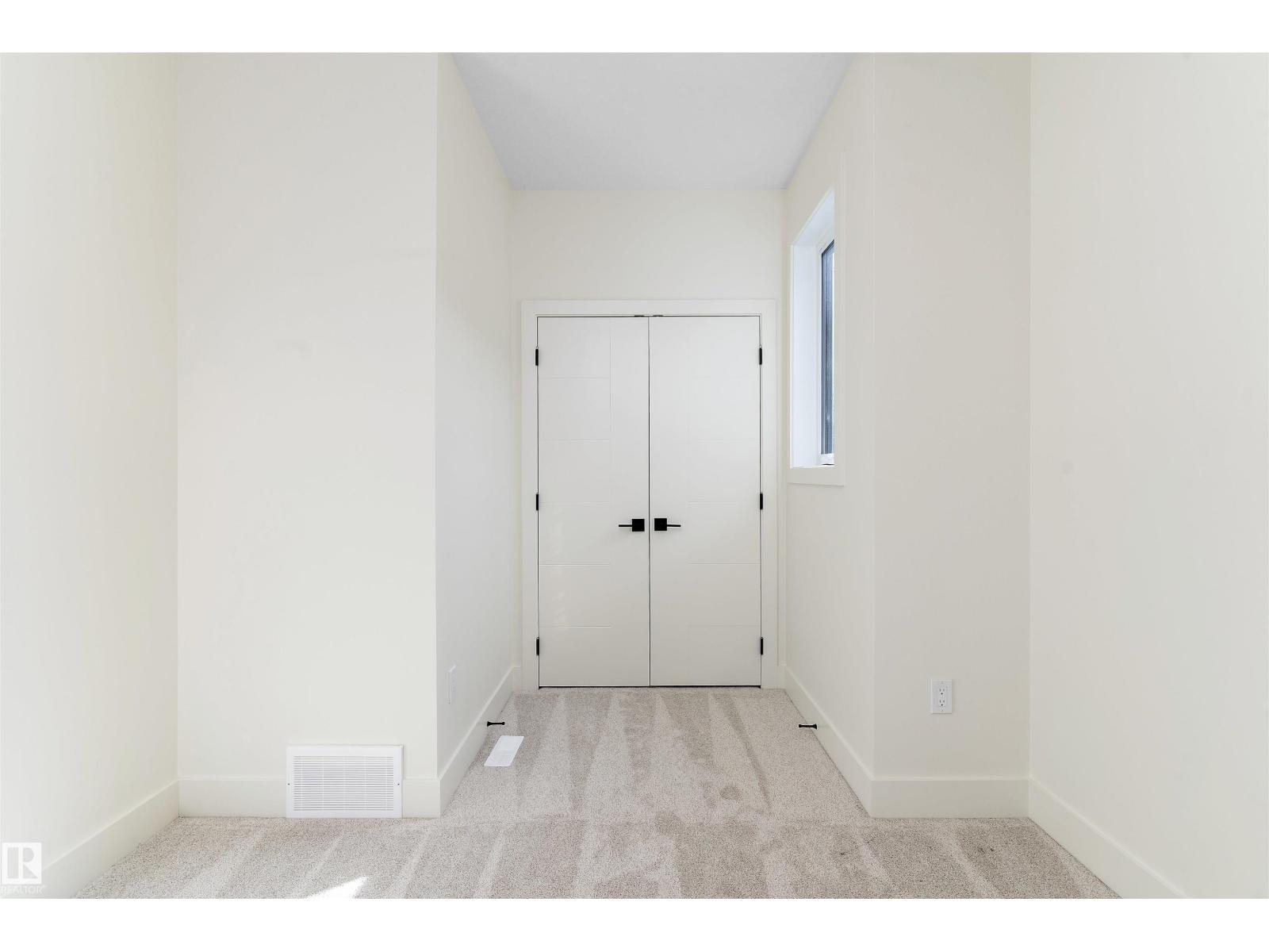 10965 129 ST NW - 27