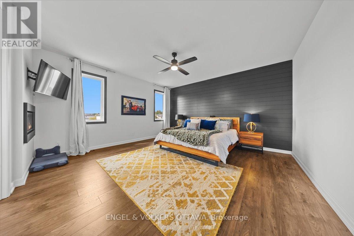 348 ST-TROPEZ STREET - Image 25