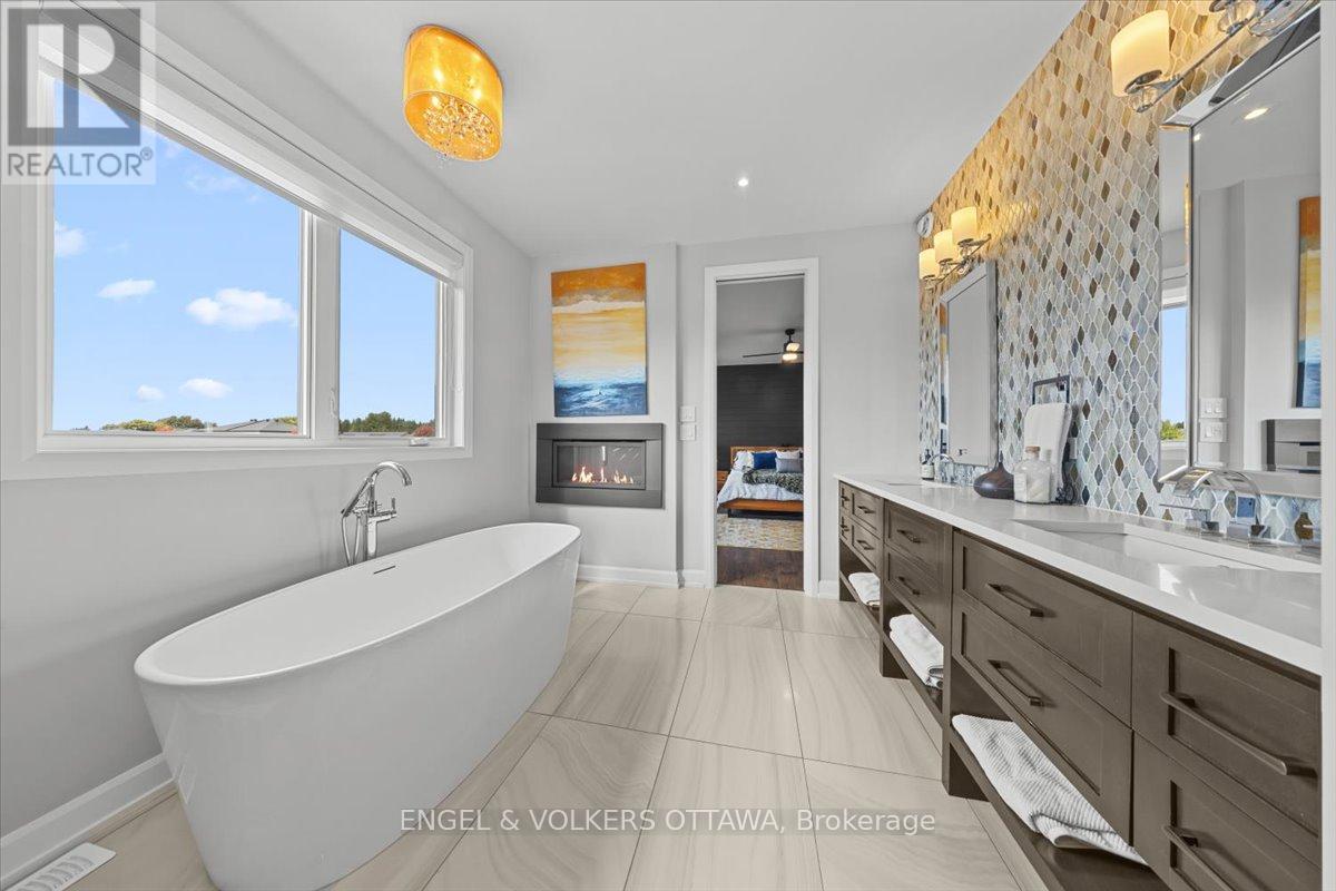 348 ST-TROPEZ STREET - Image 26