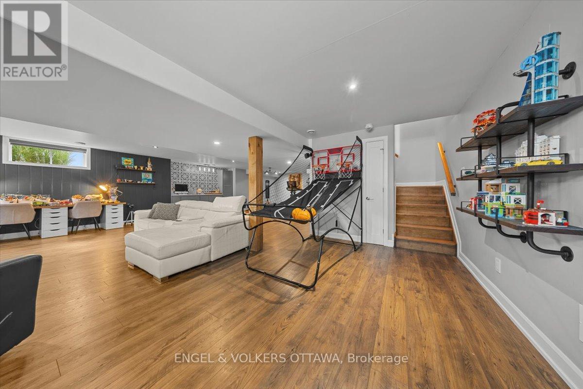 348 ST-TROPEZ STREET - Image 36
