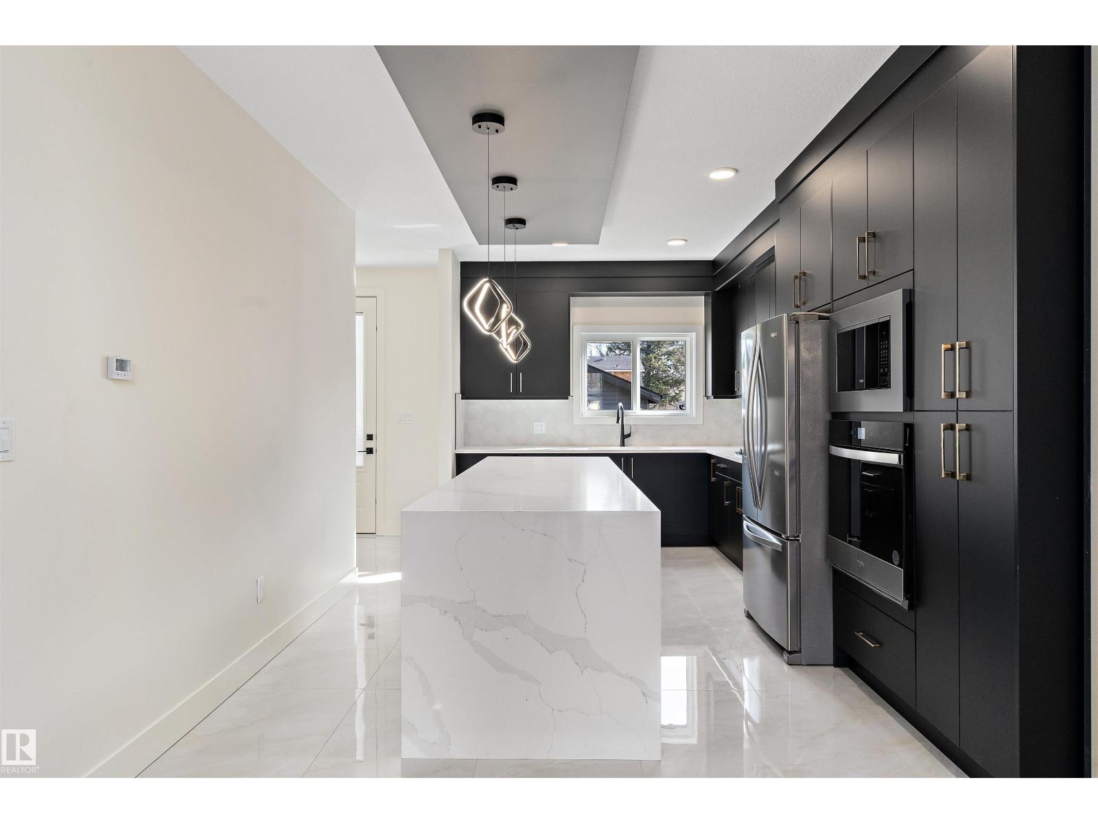 10965 129 ST NW - 18