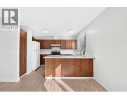 Living room - 52 Templegreen Bay Ne, Calgary, AB T1Y4Z3 Photo 9
