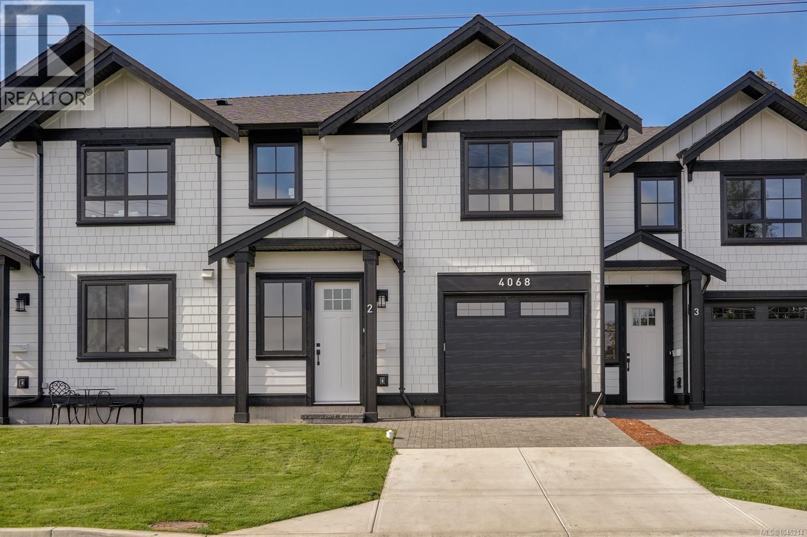 3 4068 Tuxedo Dr, Saanich - Image 1