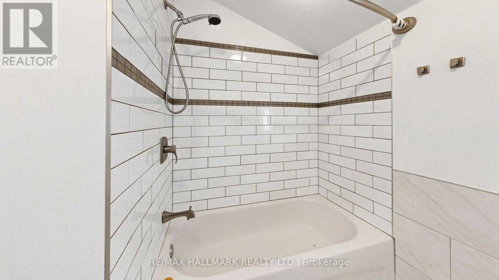 86 Queen Street — photo 39