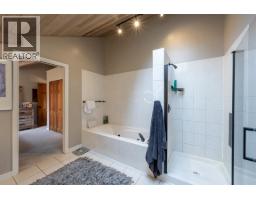 6272 Bishop Way, Whistler, BC V8E0C6 Photo 15