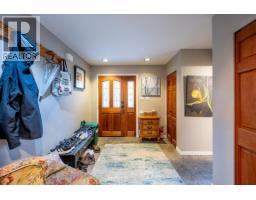 6272 Bishop Way, Whistler, BC V8E0C6 Photo 17