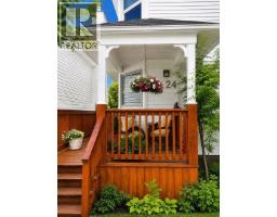 1924 29 Avenue SW - photo 3