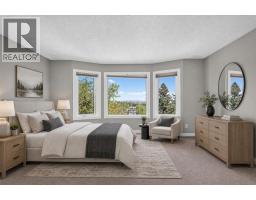 1924 29 Avenue SW - photo 28