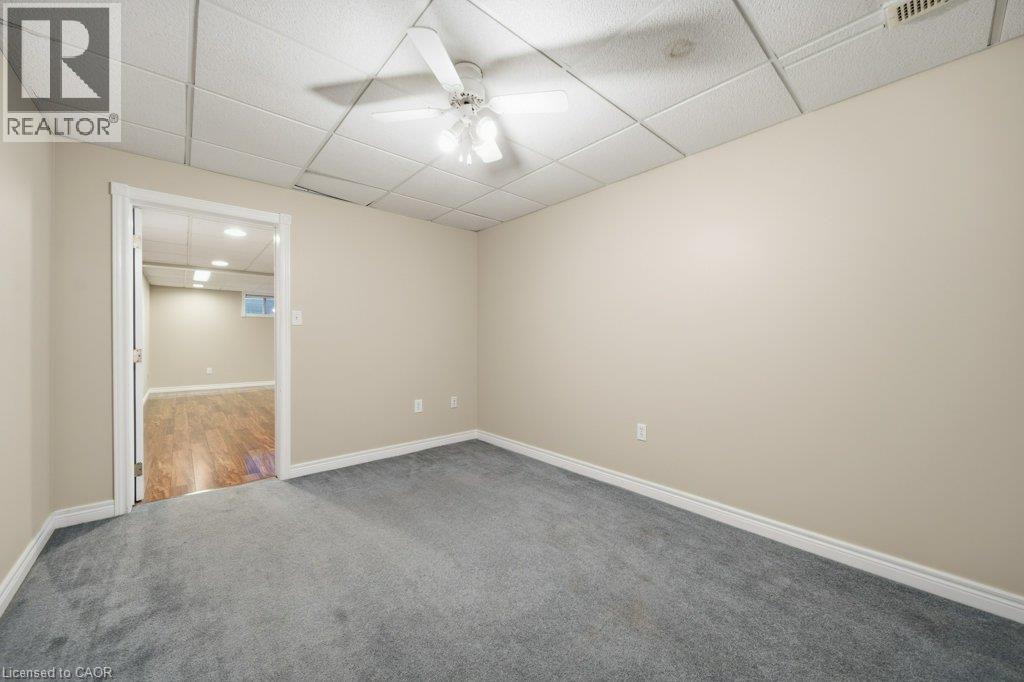 587 SANDBANKS Crescent - Image 34