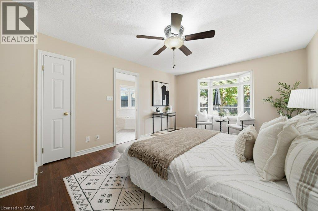 587 SANDBANKS Crescent - Image 24
