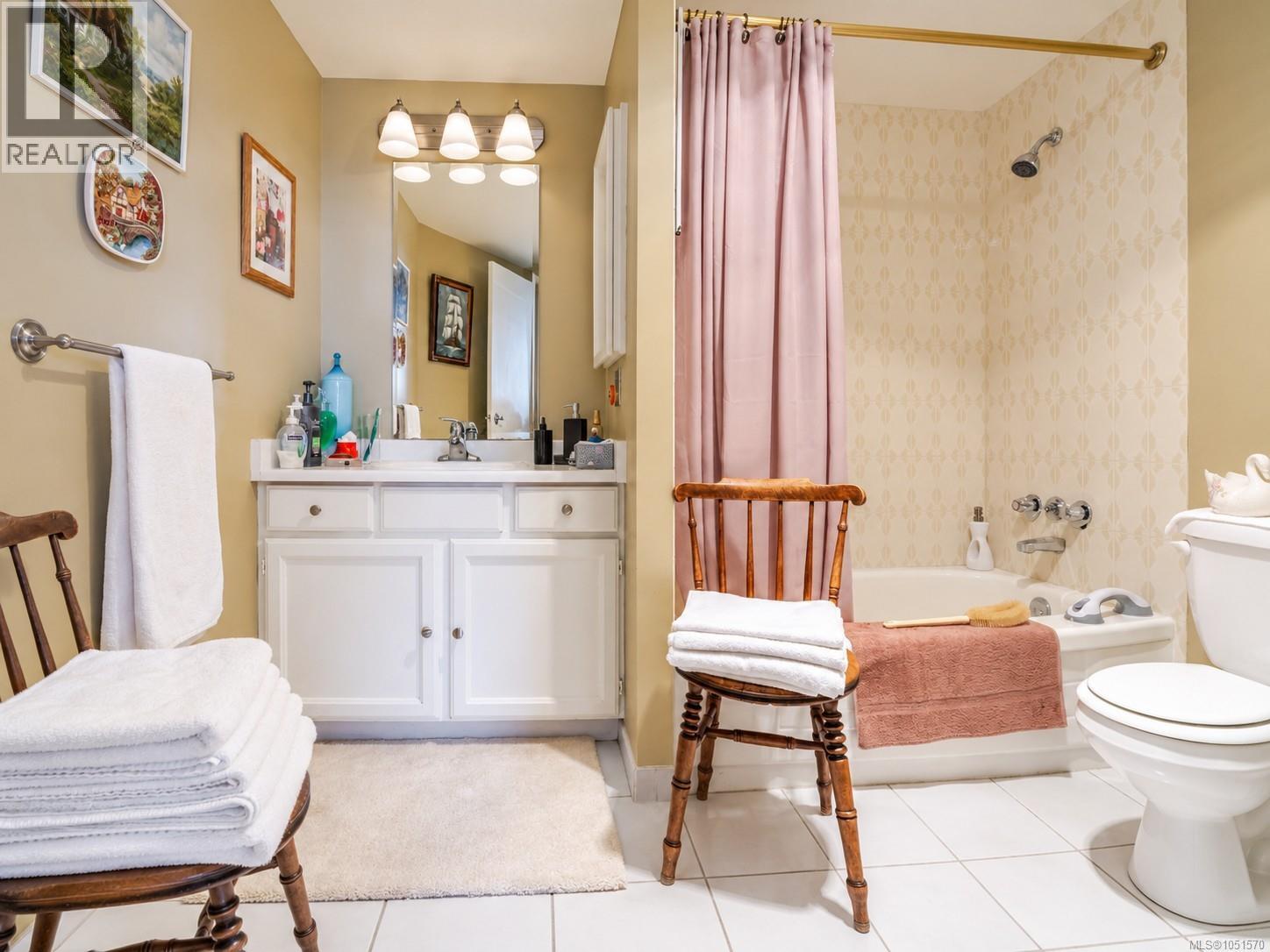 704 225 Belleville Street, Victoria