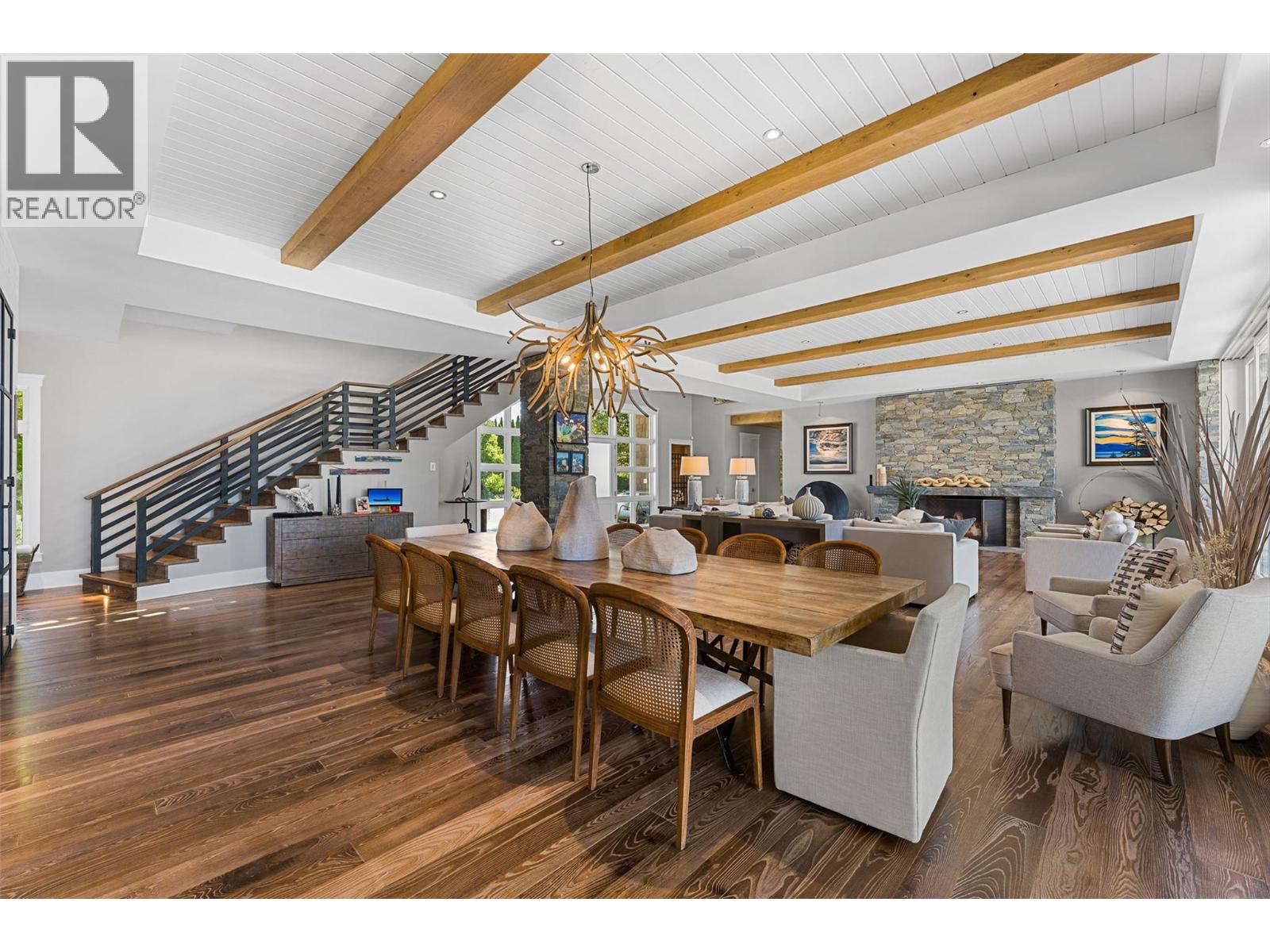 405 Hobson Crescent, Kelowna - Image 1