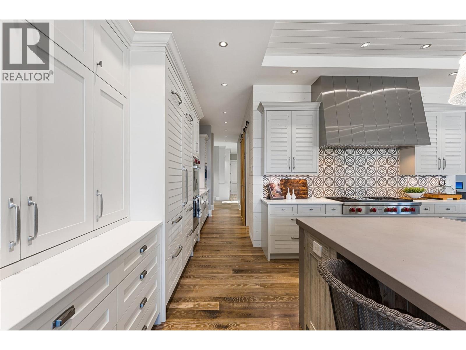 405 Hobson Crescent, Kelowna - Image 1