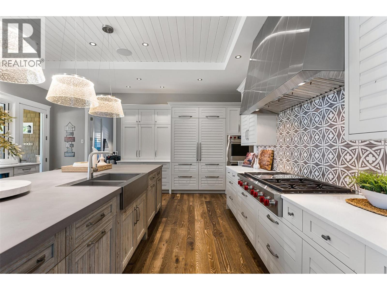 405 Hobson Crescent, Kelowna - Image 1