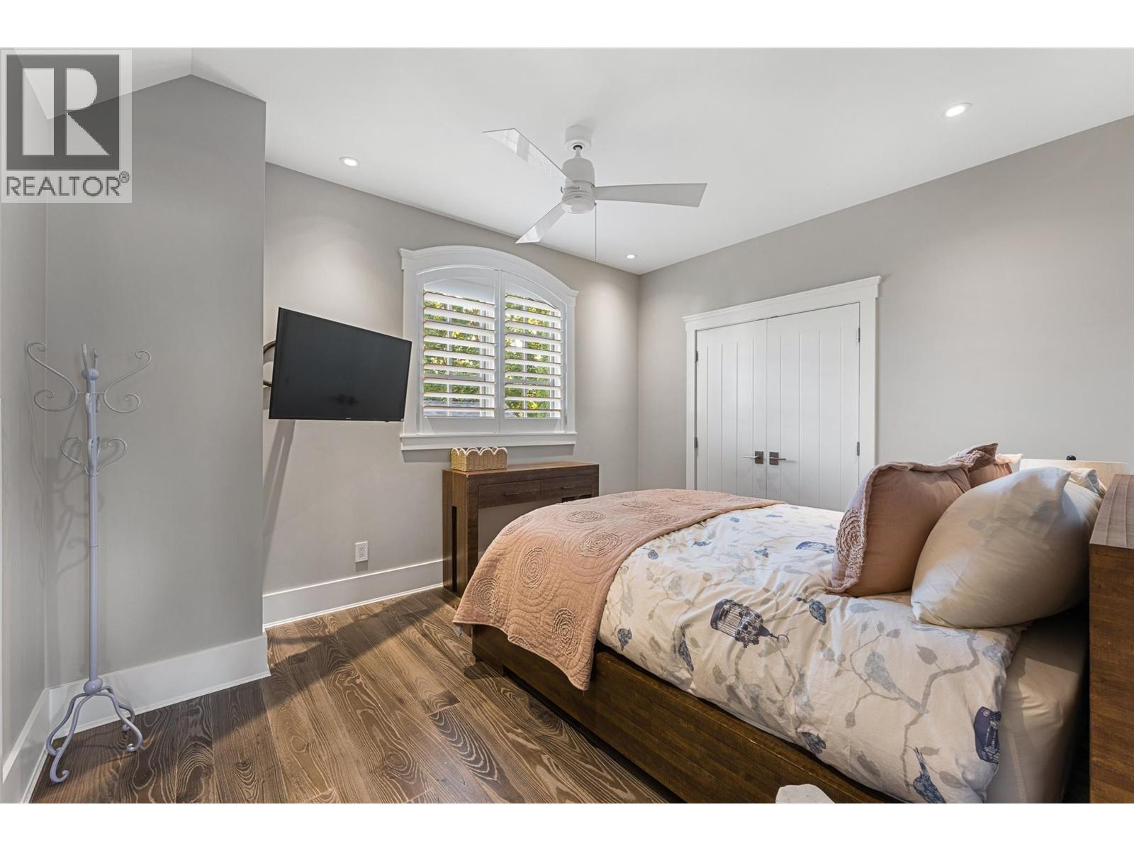 405 Hobson Crescent, Kelowna - Image 1