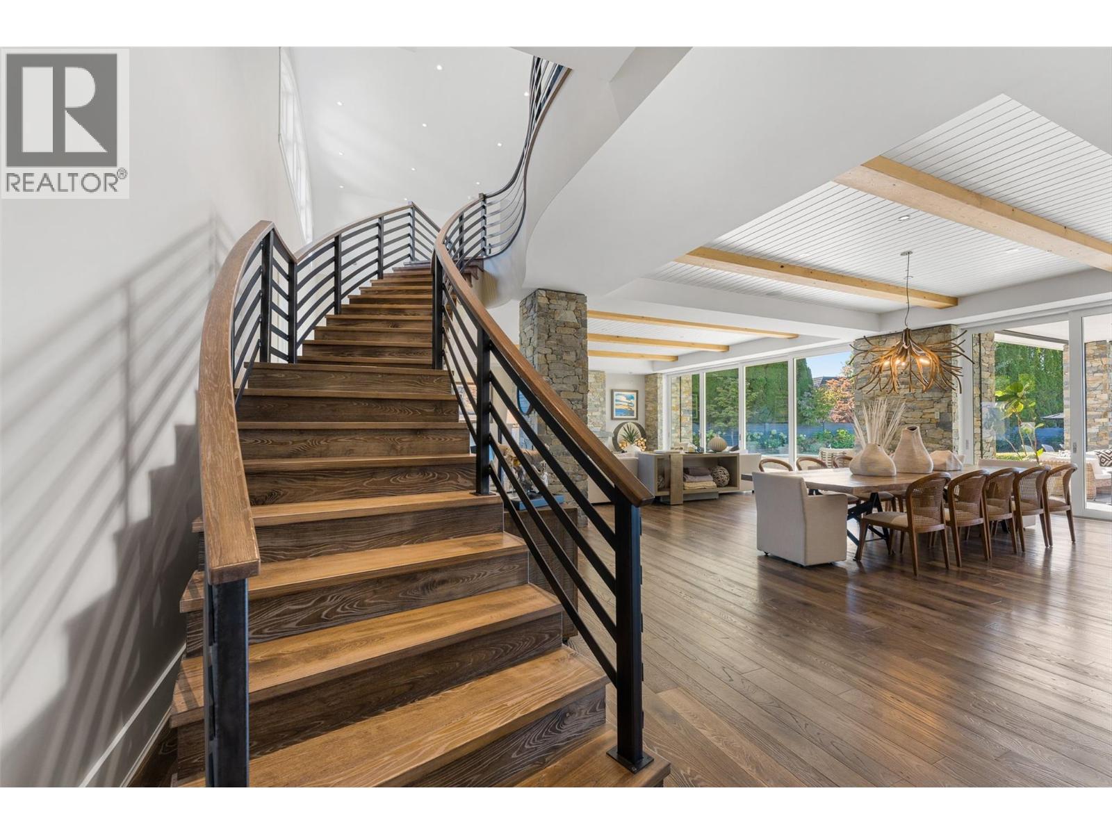 405 Hobson Crescent, Kelowna - Image 1