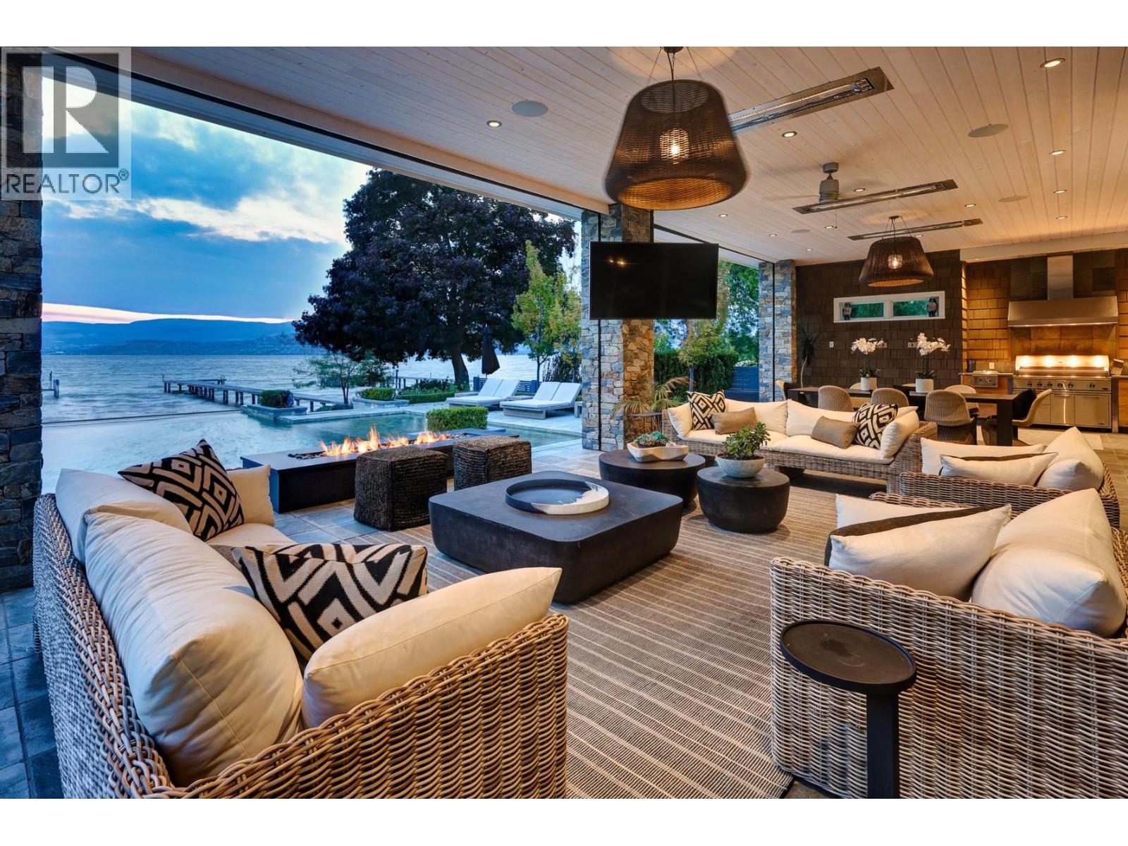 405 Hobson Crescent, Kelowna - Image 1