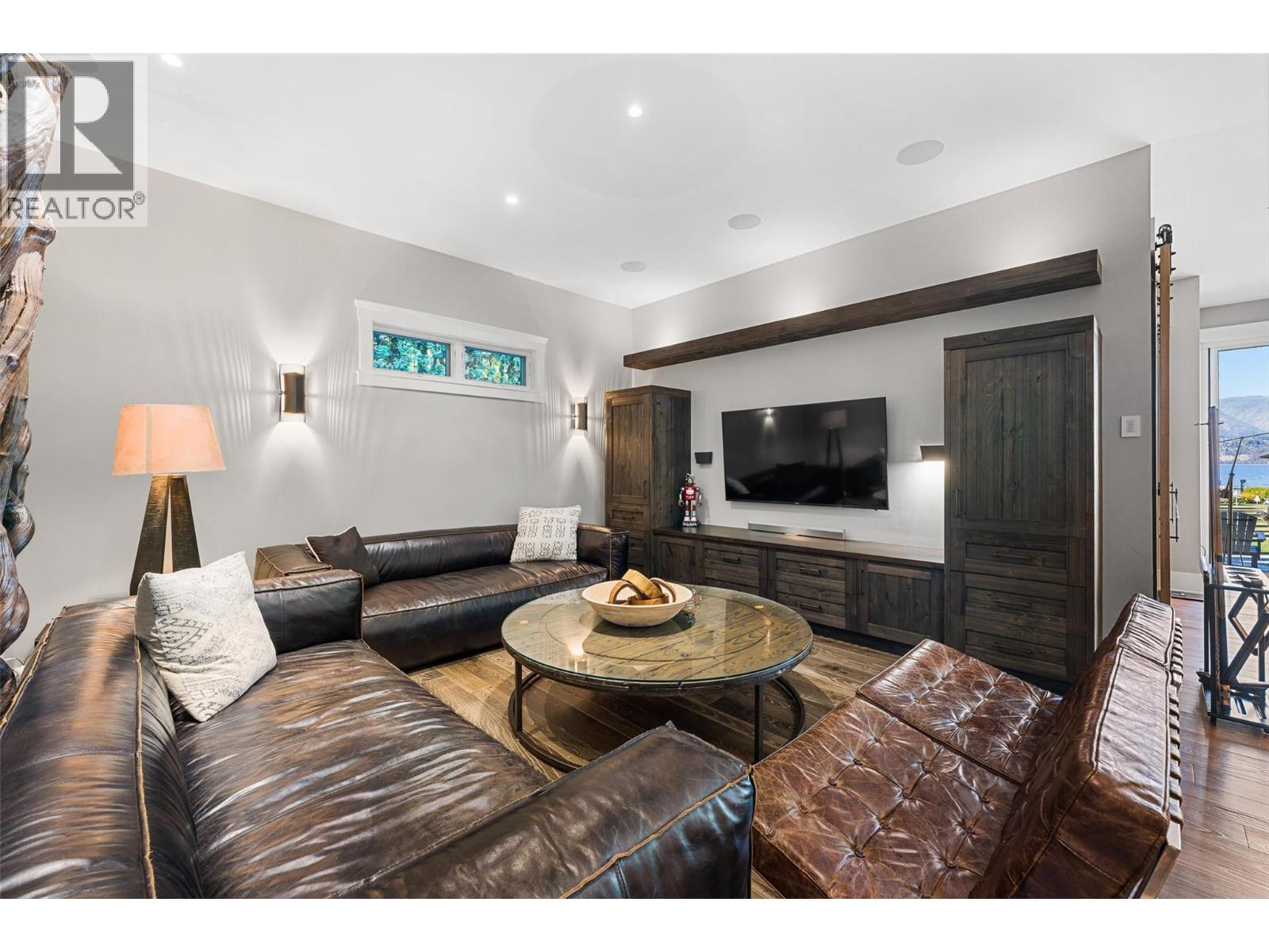 405 Hobson Crescent, Kelowna - Image 1