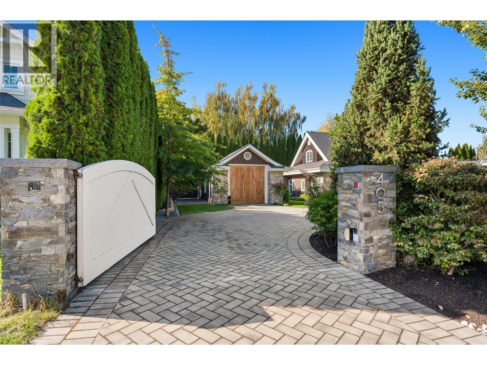 405 Hobson Crescent, Kelowna - Image 1