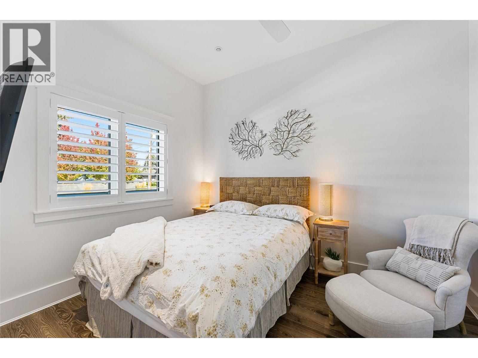 405 Hobson Crescent, Kelowna - Image 1