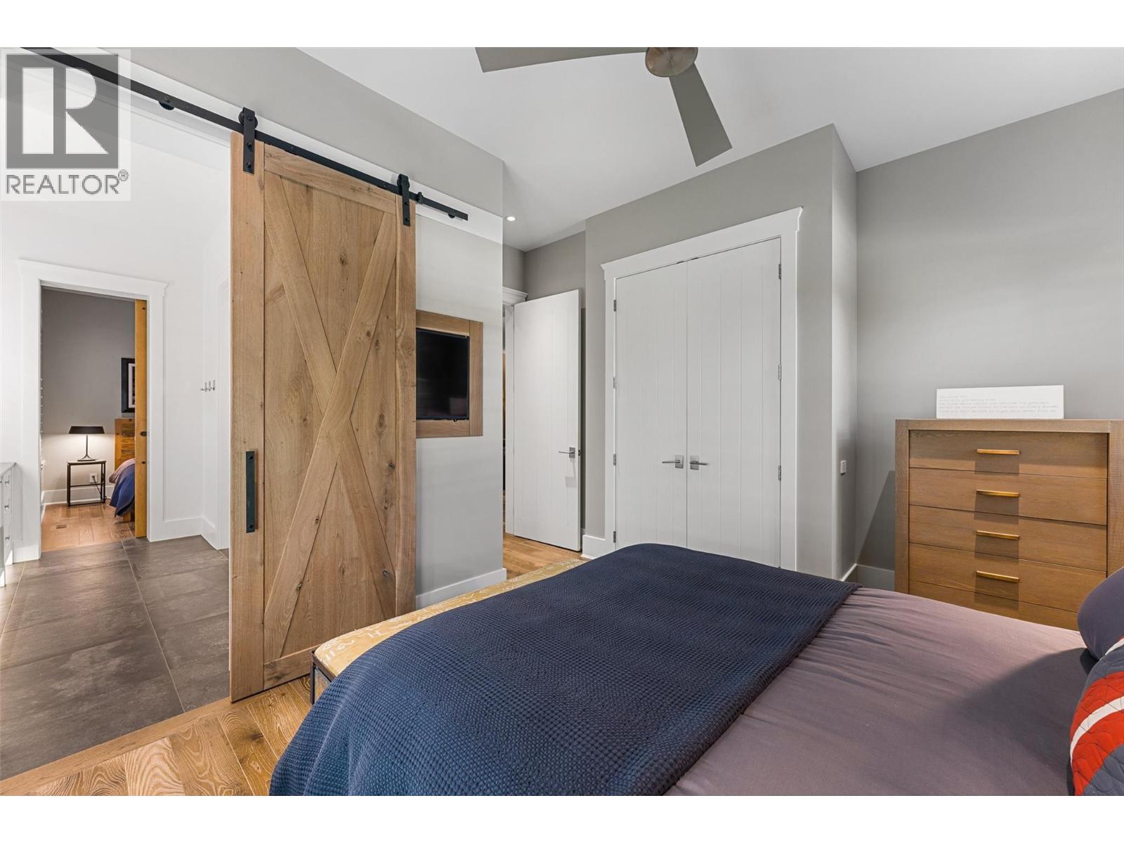 405 Hobson Crescent, Kelowna - Image 1