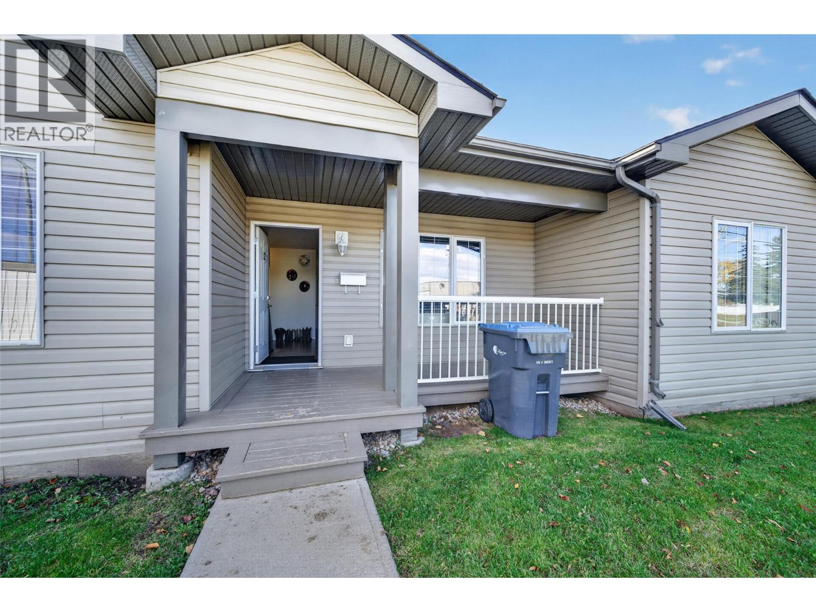  1717 102 Avenue, Dawson Creek - Image 1
