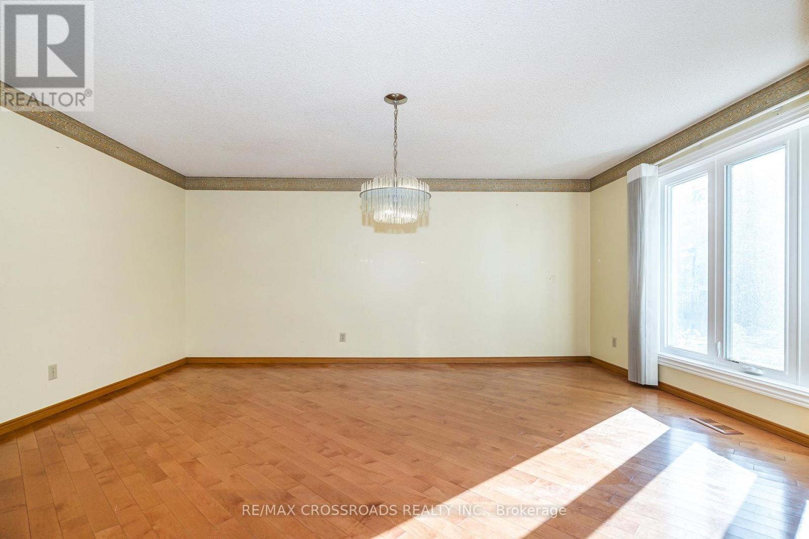 1910 Fairport Road, Pickering, ON photo 14
