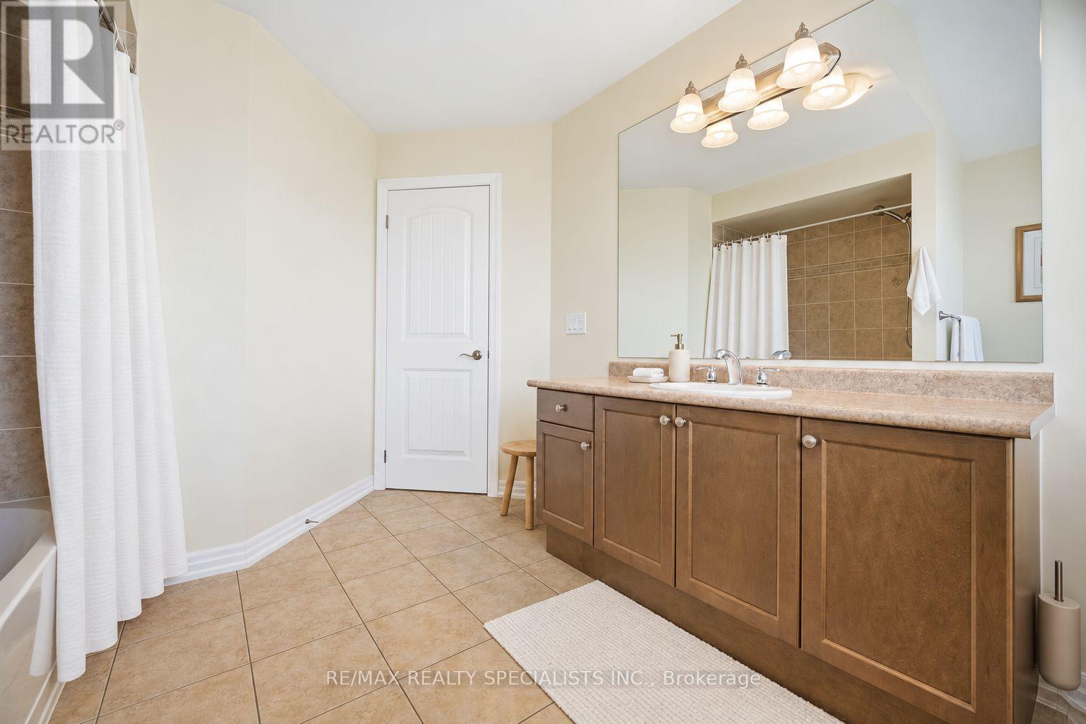 92 Hanson Crescent — photo 14