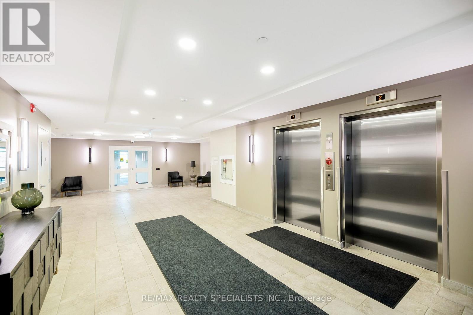110- 830 Megson Terrace, Milton, ON photo 5