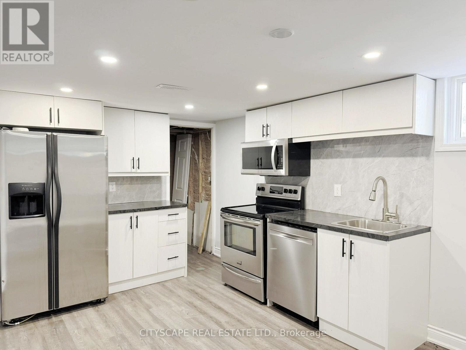 205 BONAVENTURE DRIVE - Image 14