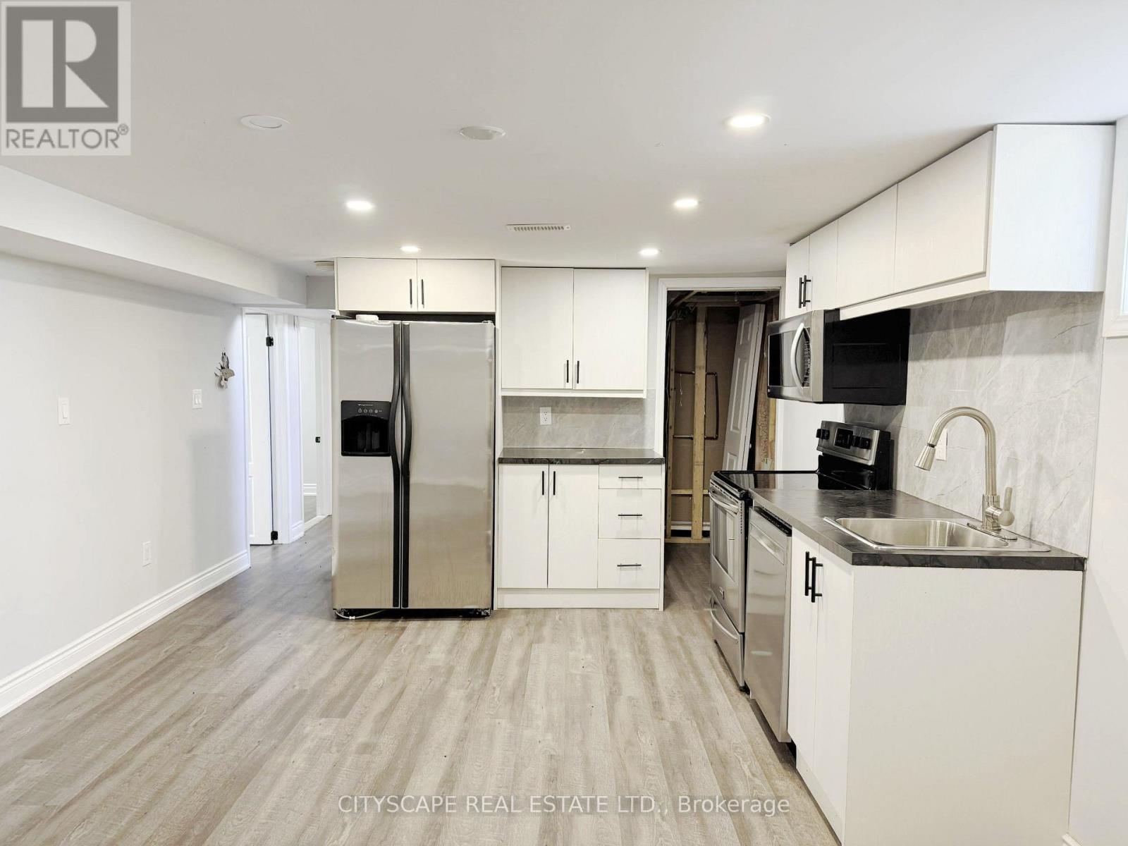 205 BONAVENTURE DRIVE - Image 16