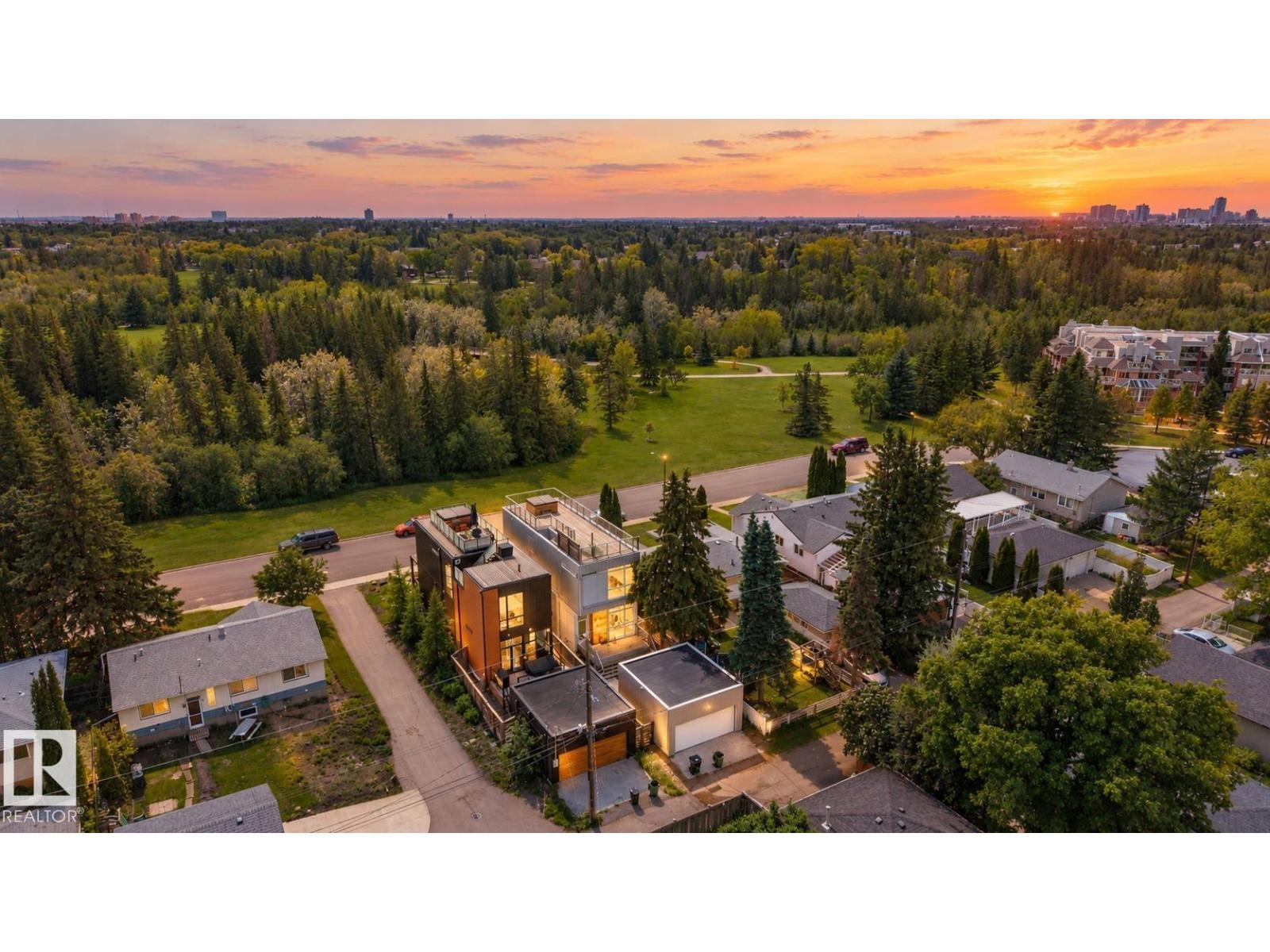 7405 89 ST NW - 43