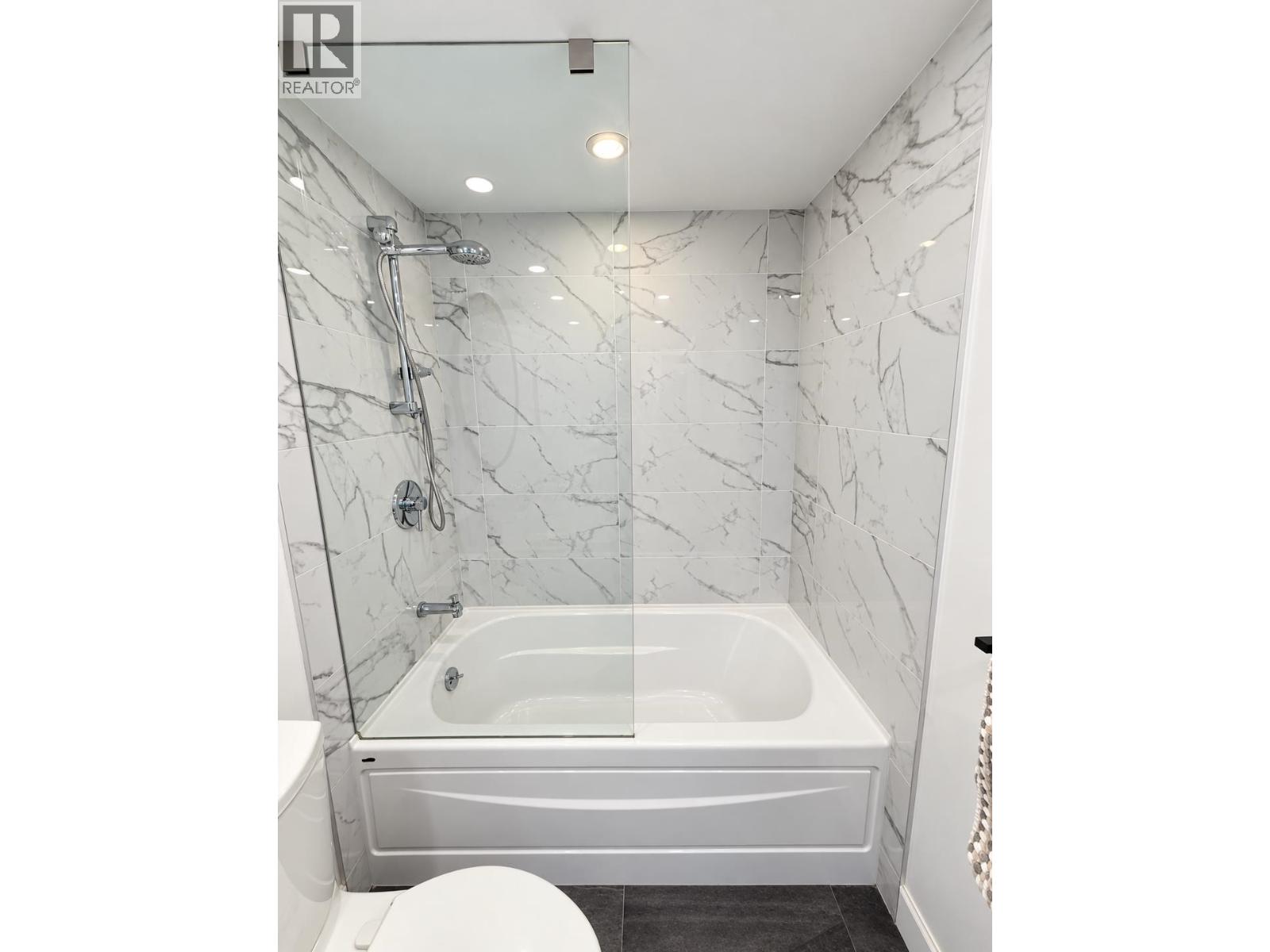 2303 455 BEACH CRESCENT, Vancouver - Image 1