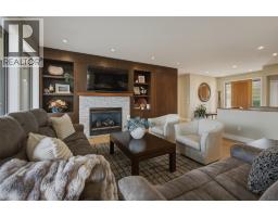 3pc Bathroom - 4804 Carmel Crescent, Kelowna, BC V1W5B9 Photo 11