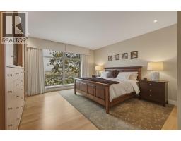 4804 Carmel Crescent, Kelowna, BC V1W5B9 Photo 35