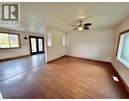 Primary Bedroom - 3925 Aird Road, Quesnel, BC V2J6V8 Photo 7
